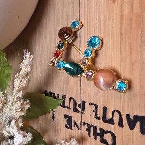 Nwot Jeweled “F” Initial Brooch Pin Letter F Personaluzed Gift Scarf Hat Jacket